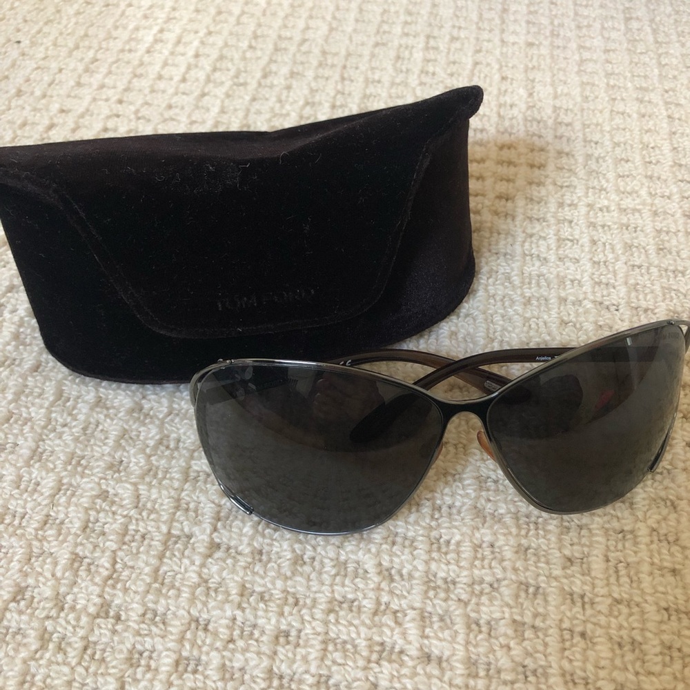 Tom Ford Anjelica TF7 Sunglasses